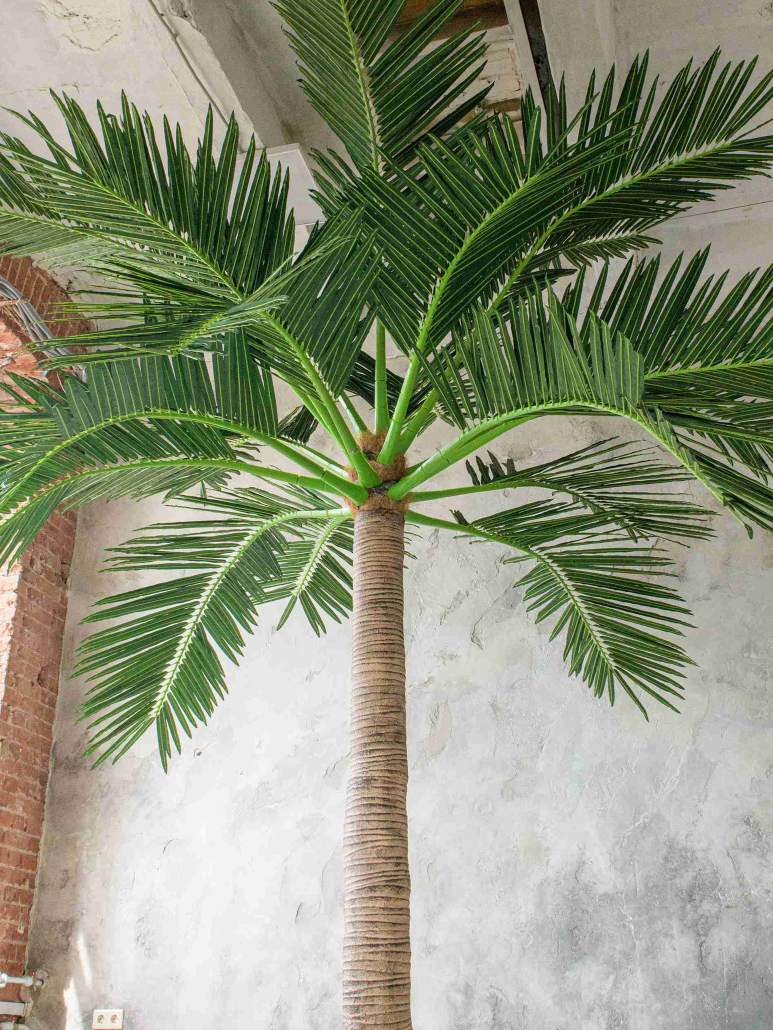 Искусственная пальма высотой от 2 метров